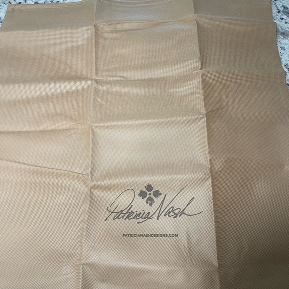 BRAND NEW Patricia Nash Purse - Picture 8 of 8